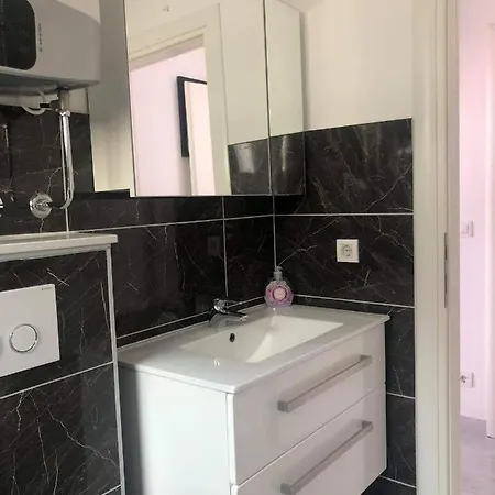Lorii Apartmán *